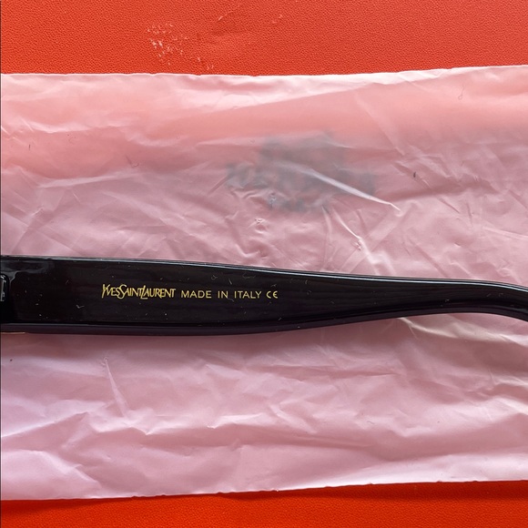 Chic ysl Black Sunglasses - Picture 4 of 8
